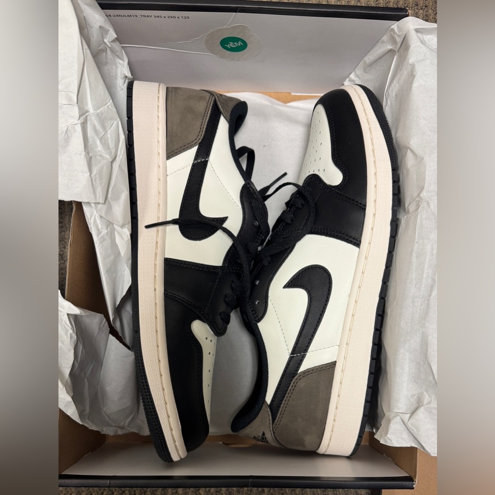 COPY - Air Jordan 1 Retro Low OG “Mocha” USED NIKE Men’s Size 13 CZ0790-102
